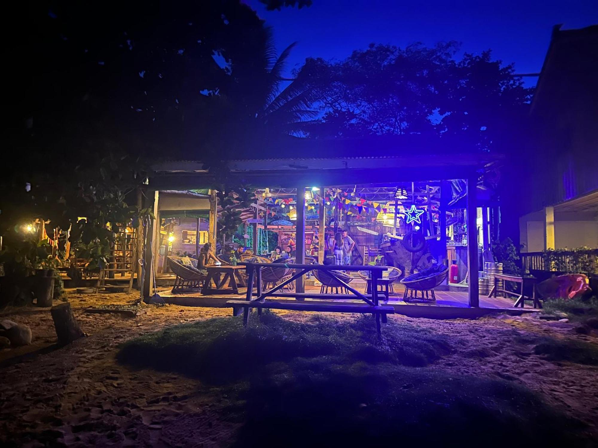 Beach House Cambodia Koh Rong Sanloem Exterior photo